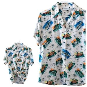 LIZWEAR JEANS Vintage Travel Buttondown Short Sleeve Blouse Top Medium.